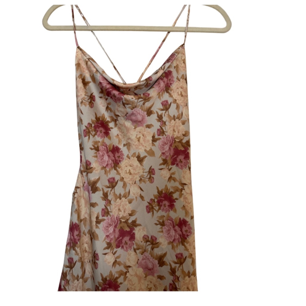 ASTR THE LABEL Gaia Floral Midi Dress - Picture 6 of 8